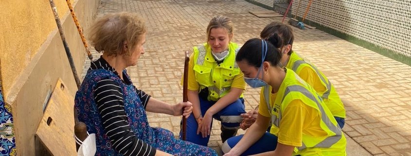 Voluntarios de SAMU en Valencia tras el paso de la DANA.